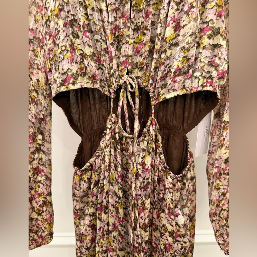 NWT ASTR the Label Freya Floral Cut Out Midriff Maxi Dress - Picture 7 of 8